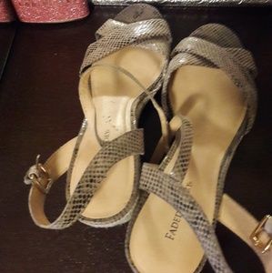 Nude faded glory sandle